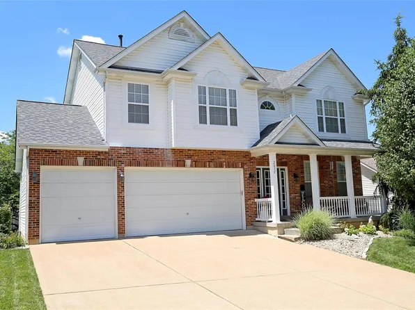2037 Windmill Summit Dr, Imperial, MO 63052