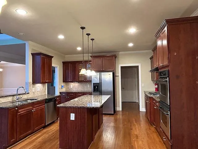 343 Ashleigh Walk Pkwy — Photo 6