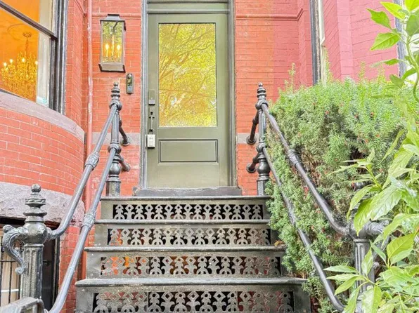 1210 T St NW, Washington, DC 20009