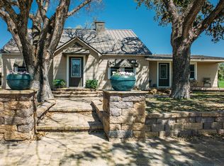 359 Ellinger Rd, La Grange, TX 78945