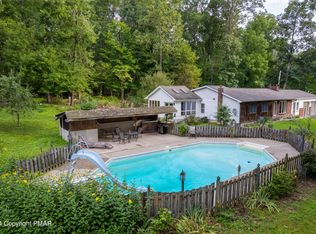1151 Turkey Ridge Rd, Mount Bethel, PA 18343