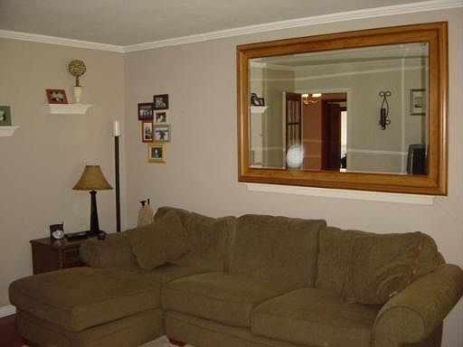 3rd image of 4210 MILLSTEAD DR