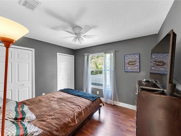 13115 Royal George Ave — Photo 44