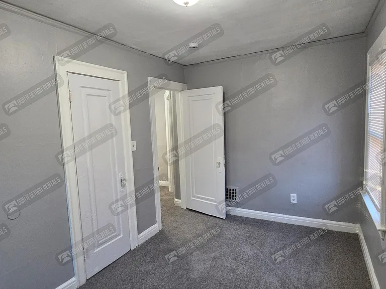 14602 Winthrop St #2 — Photo 11