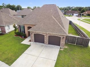 2700 Beverly Dr, Marrero, LA 70072