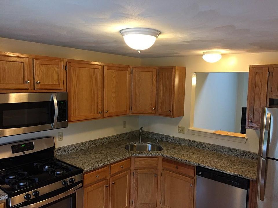 2nd image of 28 Lantern Way #28