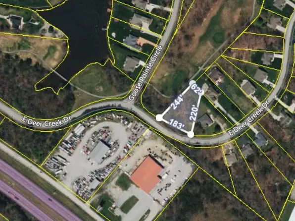 E Deer Creek Dr, Crossville, TN 38571