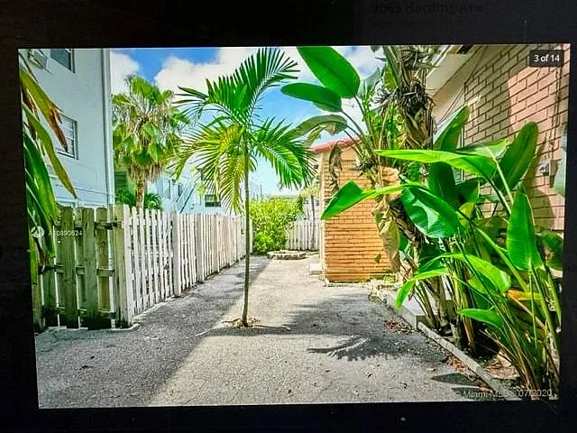 amazing fenced in landscaped yard
