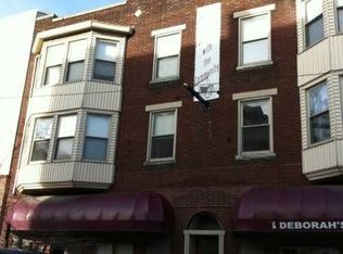 108 Broadway APT 3, Hanover, PA 17331