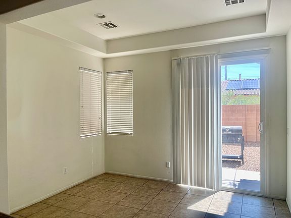 4th image of 6550 Ditmars St