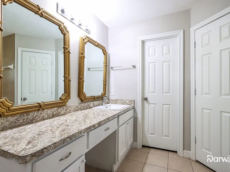 7414 Pebblemill Ln — Photo 13