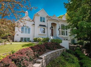 18865 Baythorn Way, Brookfield, WI 53045