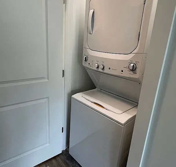18 South St — Photo 5