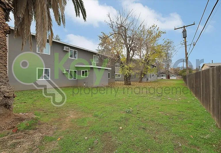 5720 Falconer Way #B — Photo 17