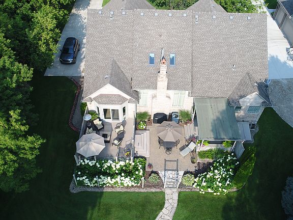 3rd image of 5696 Willow Grove Dr