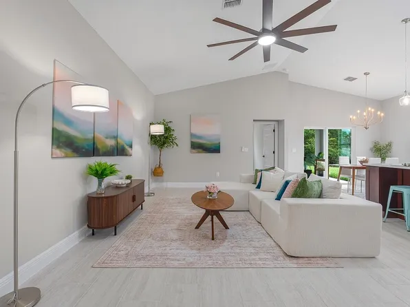 8226 104TH Court, Vero Beach, FL 32967