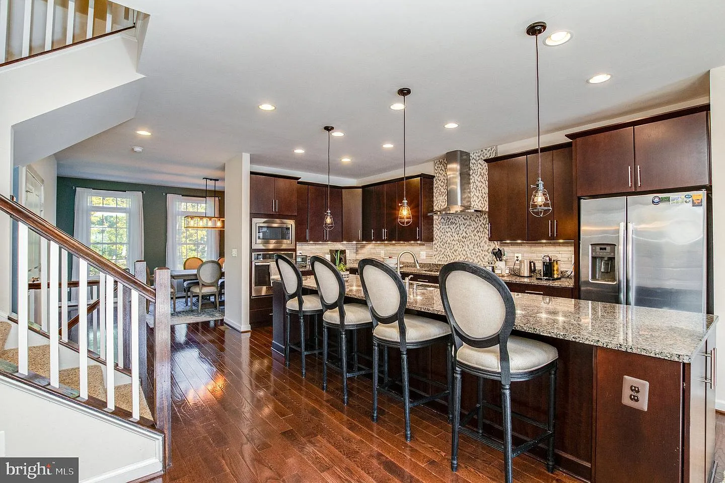 4 bed, 3.5 bath, 3201 sqft, $3,990 — Photo 1