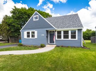 40 W Le Moyne Ave, Lombard, IL 60148