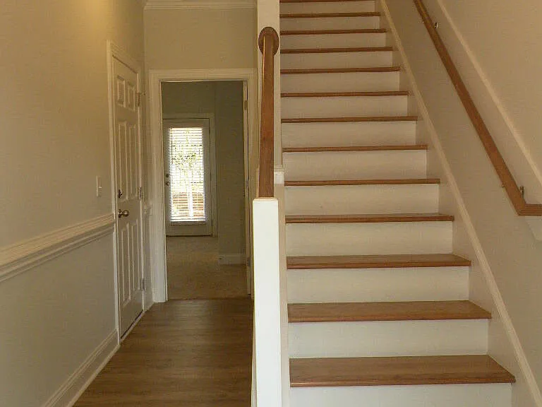 328 Page Square Dr — Photo 2