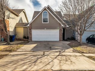1104 W Florence Ct, Broken Arrow, OK 74011