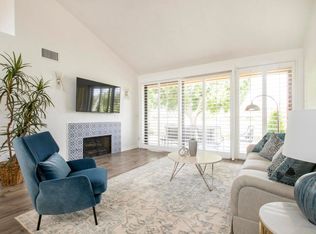 220 Serena Dr, Palm Desert, CA 92260