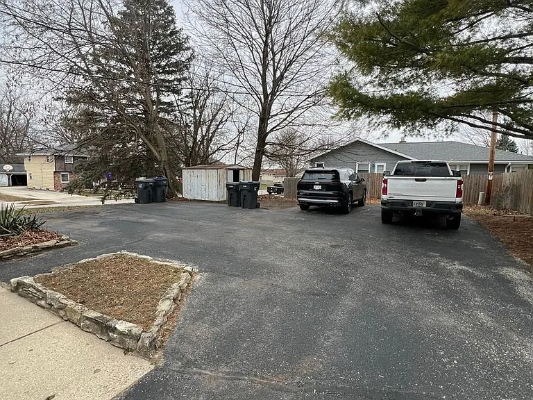 2018-2020 S Grand Ave. (Duplex) — Photo 5