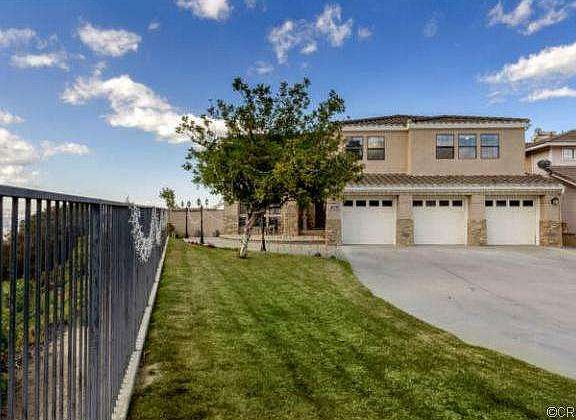 2nd image of 2985 Hidden Hills Cir