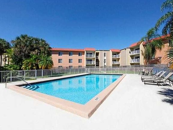 4th image of 5020 NW 79th Ave APT 308
