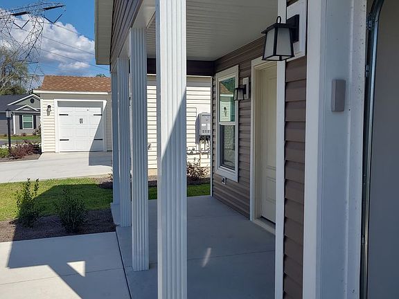 3rd image of 3330 Clark Ct