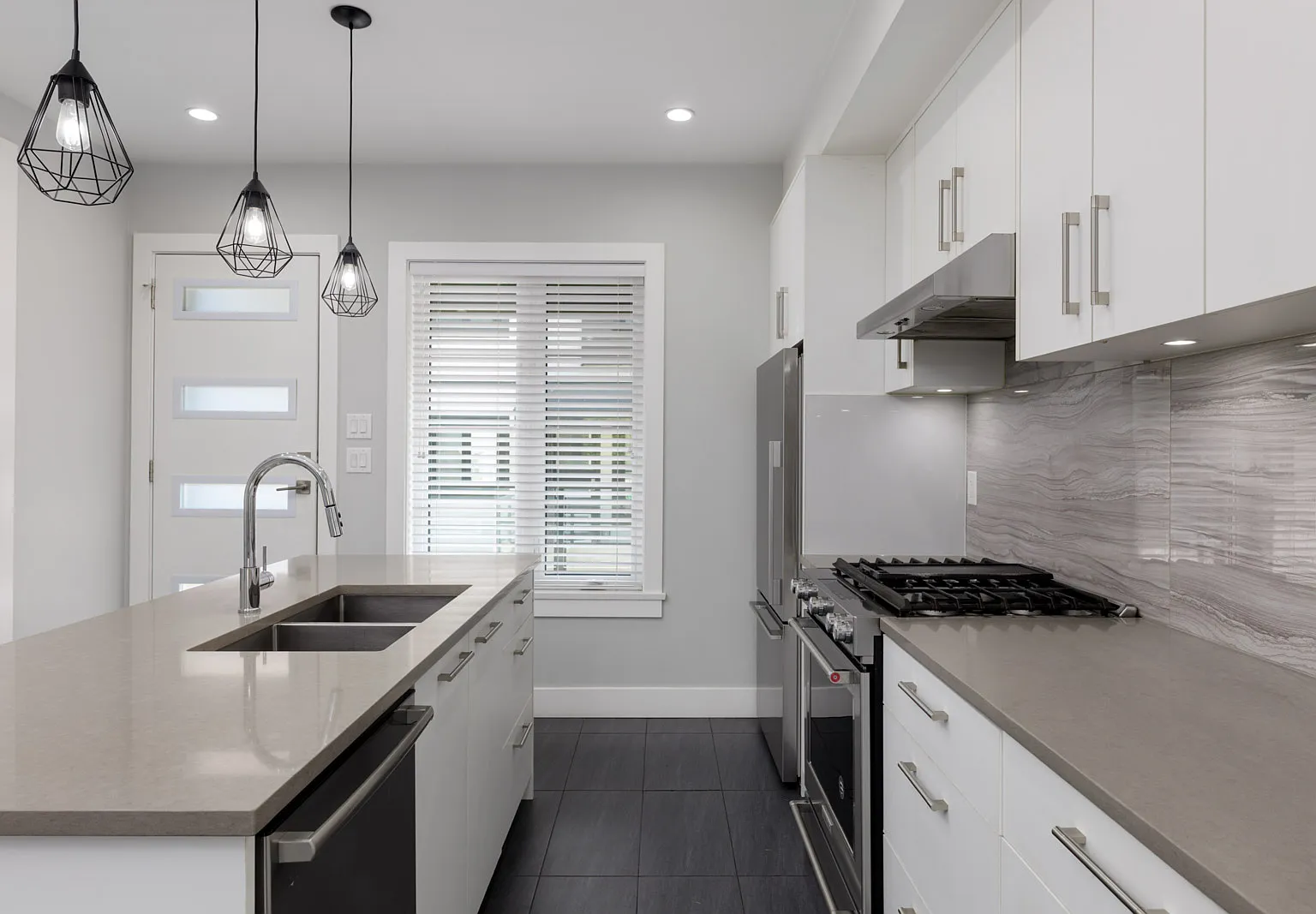 3 bed, 1772 sqft, $3,500 — Photo 2