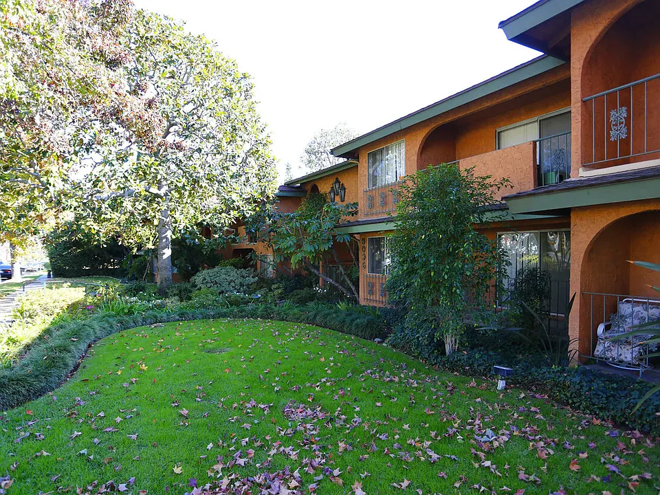 Casa Del Rey Apartments