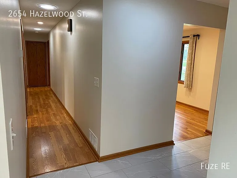 2654 Hazelwood St N — Photo 18