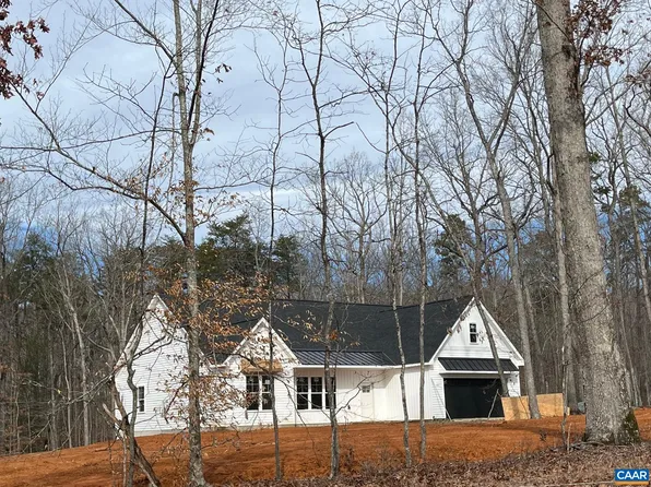 454 Glenmore Ln, Keswick, VA 22947