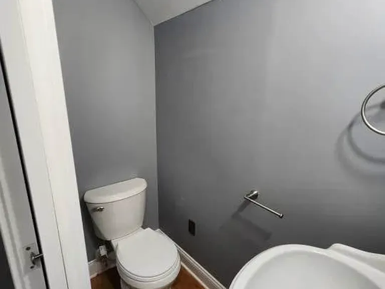 138 Lafayette St #2 — Photo 10