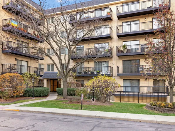 8600 Waukegan Rd Unit 103E, Morton Grove, IL 60053