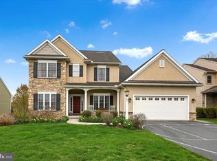 67 Clay School Rd, Ephrata, PA 17522