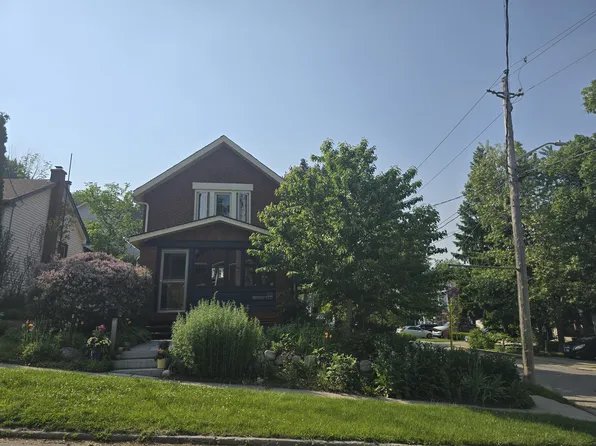 32 Tiffany St E #1, Guelph, ON N1H 1X5