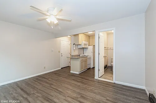 843 N Gladstone Ave #1 Photo 1 843 N Gladstone Ave #1 Photo 1