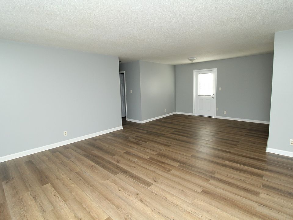 1st image of 532 Roselawn Dr