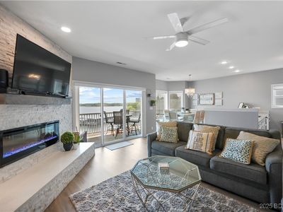 492 Regatta Bay Dr #4E, Lake Ozark, MO, 65049