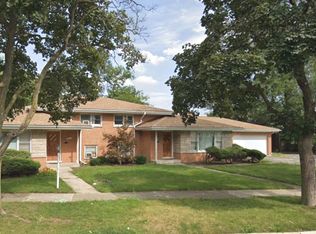 819 Tomawadee Dr, Park Ridge, IL 60068