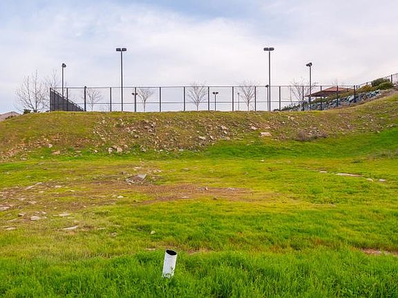 5th image of 681 Glen Mady Way