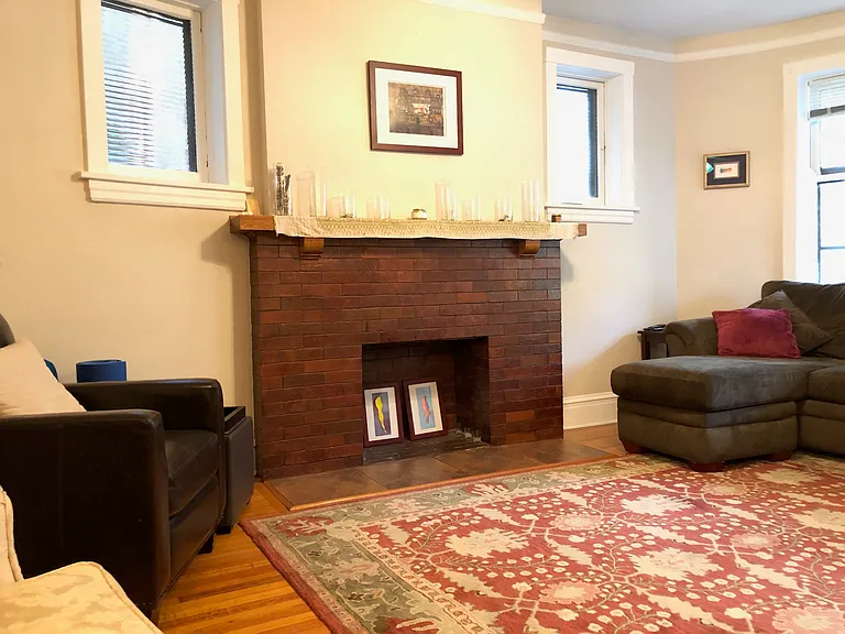 930 W Gunnison St #1 — Photo 4
