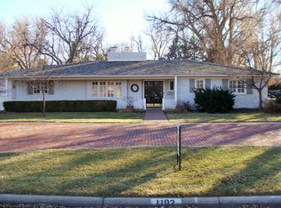 1102 E Hackberry St, Garden City, KS 67846