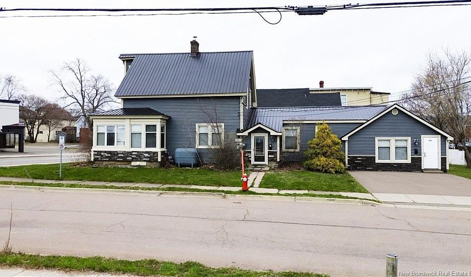 1st image of 203 Mountain Rd