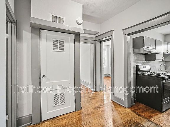 5th image of 3227 Central St #6