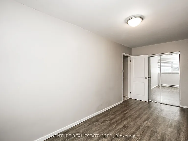 4227 Dundas St W #1 — Photo 13