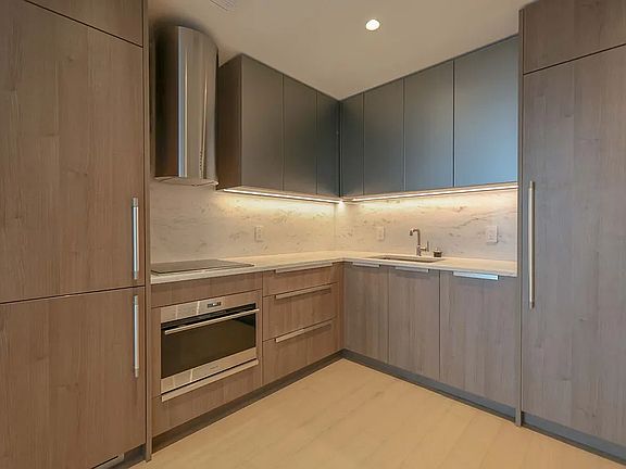 3rd image of 455 10th Ave APT 32M