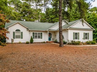107 Pinecone Ct, West End, NC 27376
