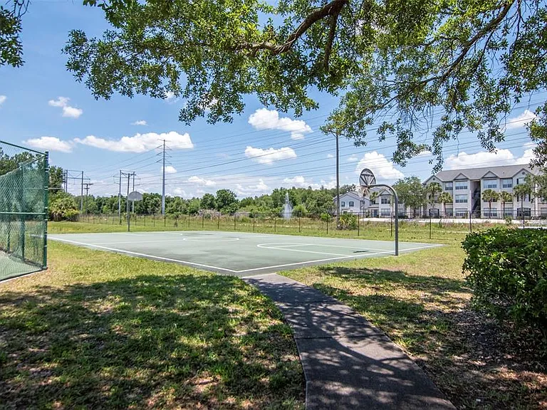 9130 Lake Chase Island Way #9130 — Photo 26